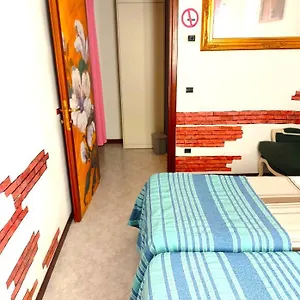 cozy-verona.hotelinveneto.com/